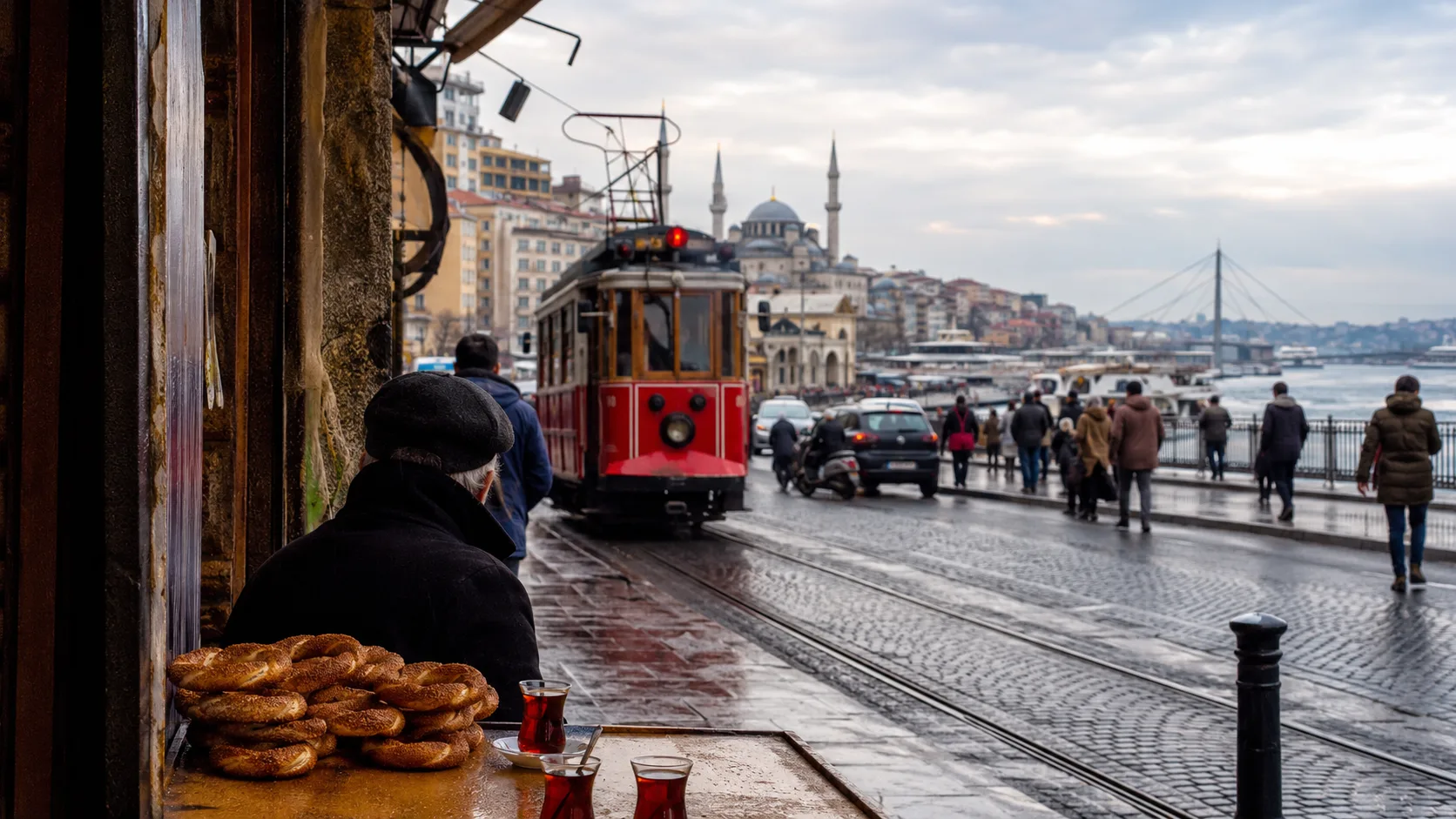 Istanbul for First-Time Visitors: A 2026 Guide to a City That Spans Two Continents